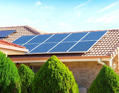 Comment remplacer un panneau solaire cassé ou endommagé.